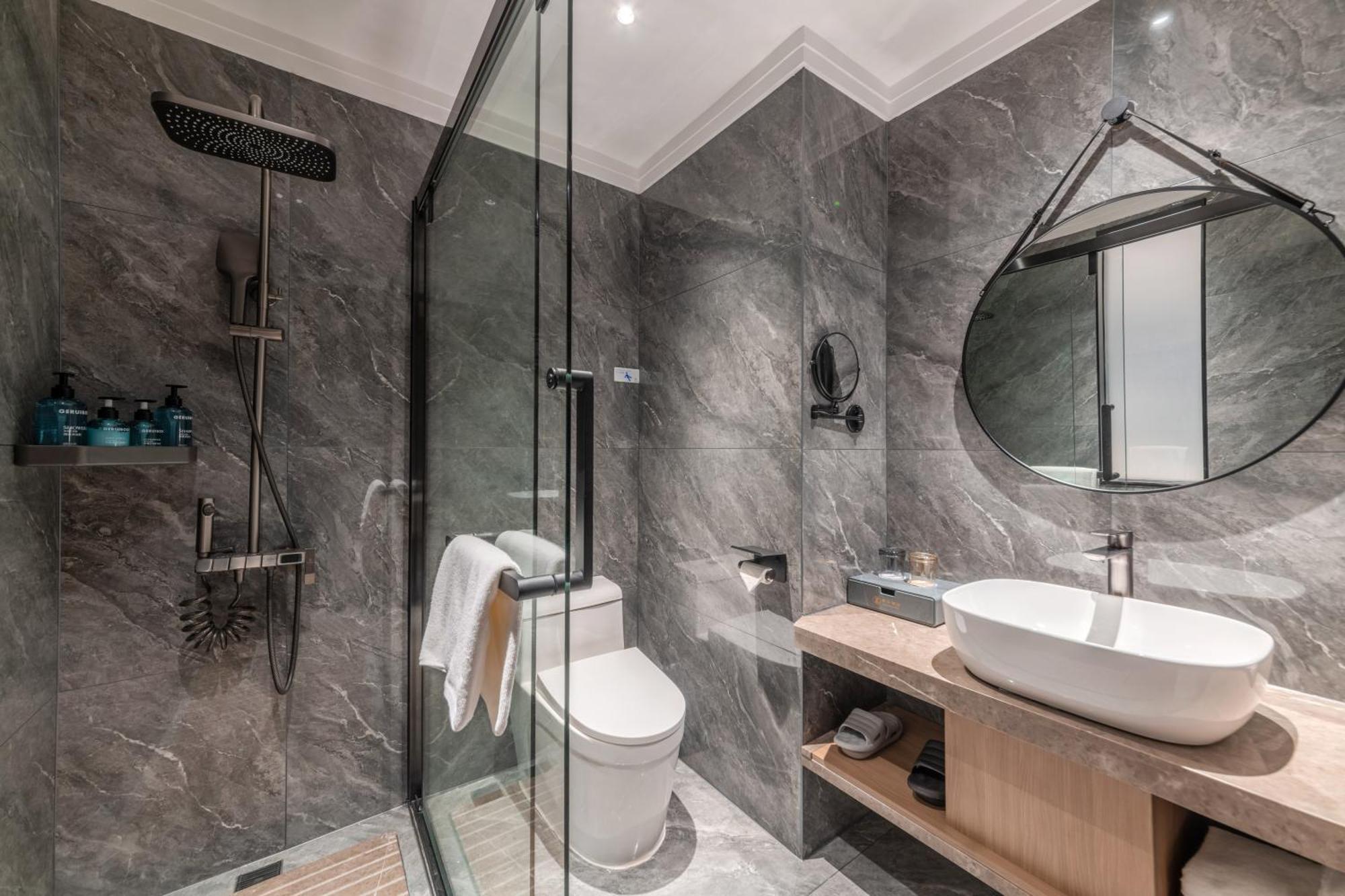 Luyue Hotel Movie Hotel Huaqiangbei Convention And Exhibition Center Branch Shenzhen Esterno foto