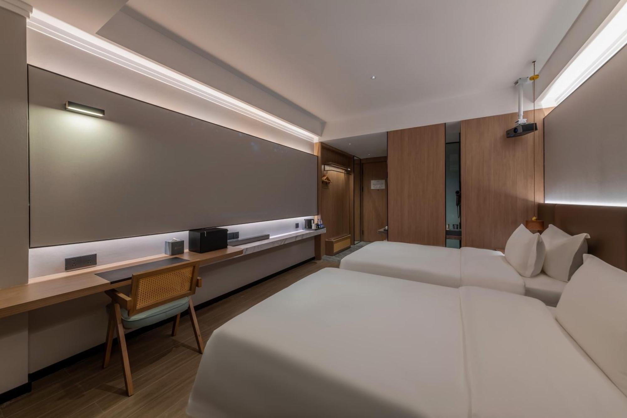 Luyue Hotel Movie Hotel Huaqiangbei Convention And Exhibition Center Branch Shenzhen Esterno foto